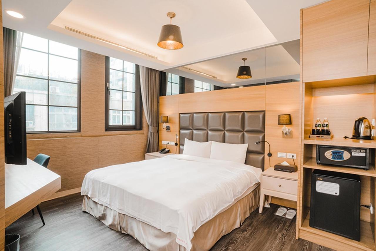 Royal Rose Hotel Ximen Taipei Room photo