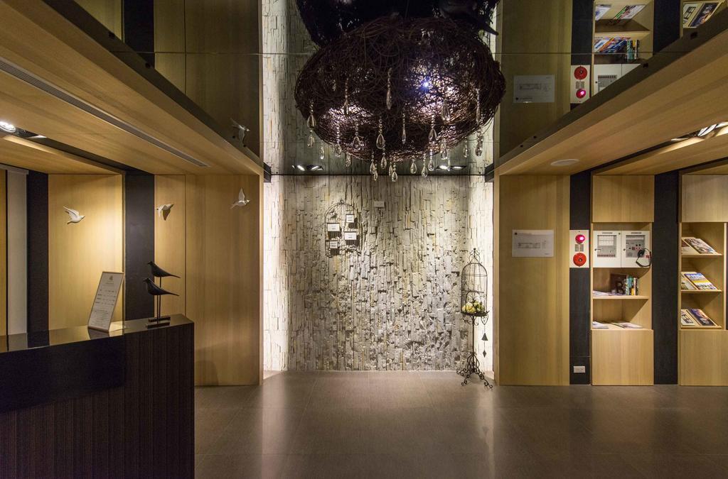 Royal Rose Hotel Ximen Taipei Exterior photo